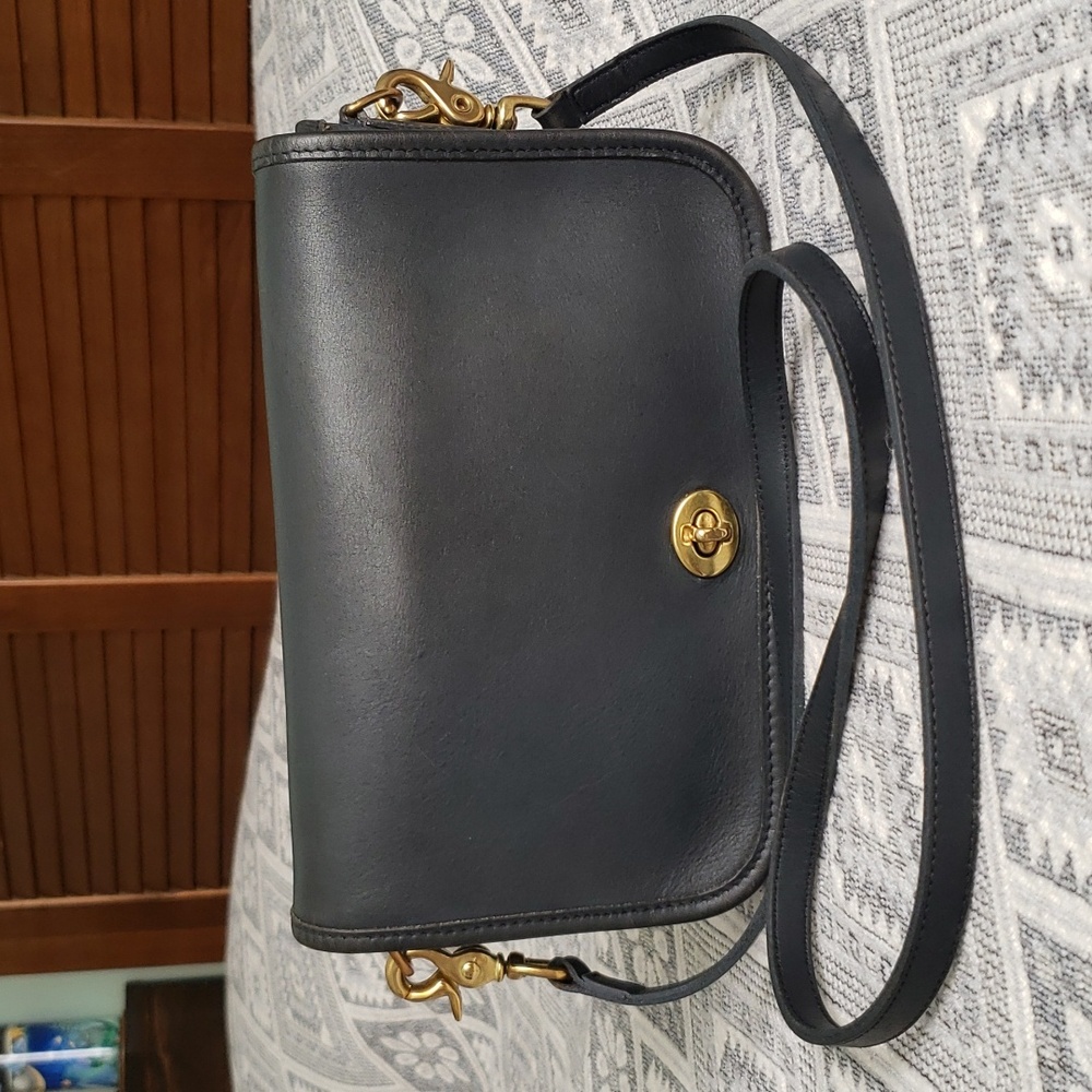 Coach Pocket Purse Vintage 9755 Navy Blue